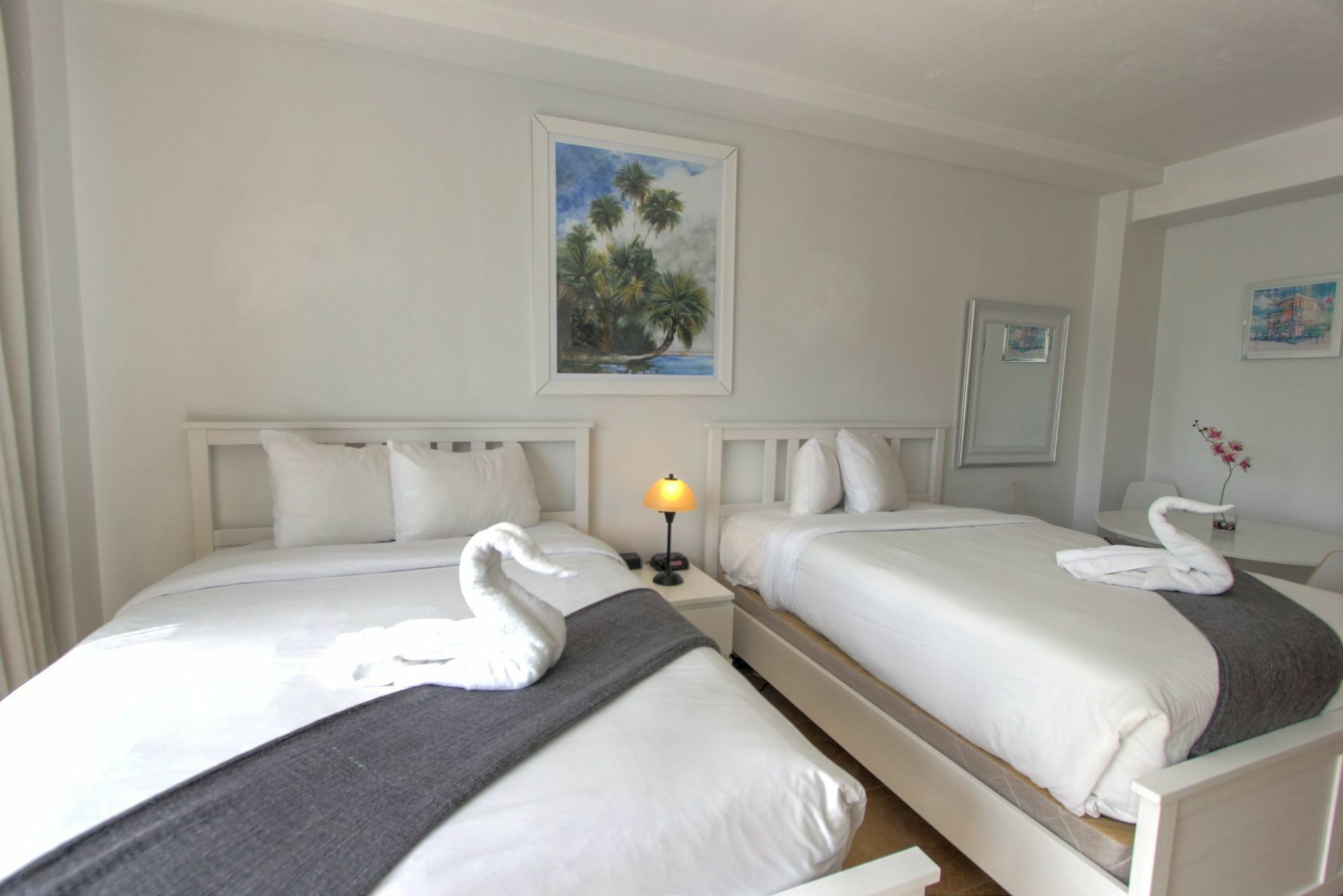 Private Apartments At The Casablanca Miami Beach Exterior foto