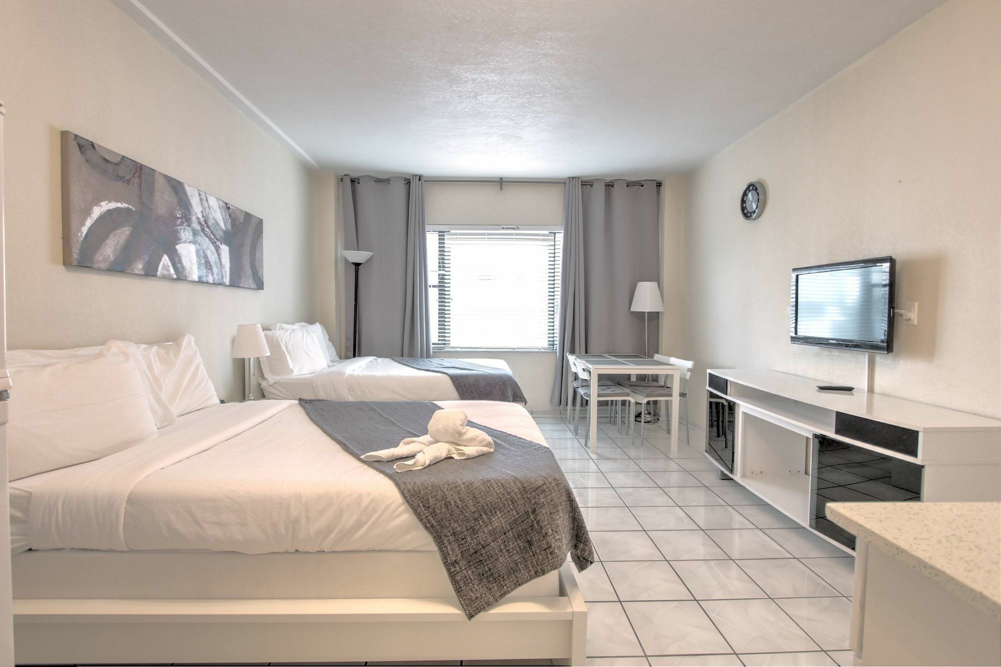 Private Apartments At The Casablanca Miami Beach Exterior foto