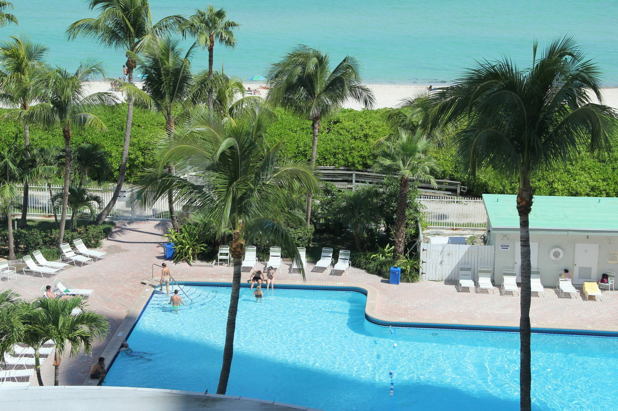 Private Apartments At The Casablanca Miami Beach Exterior foto
