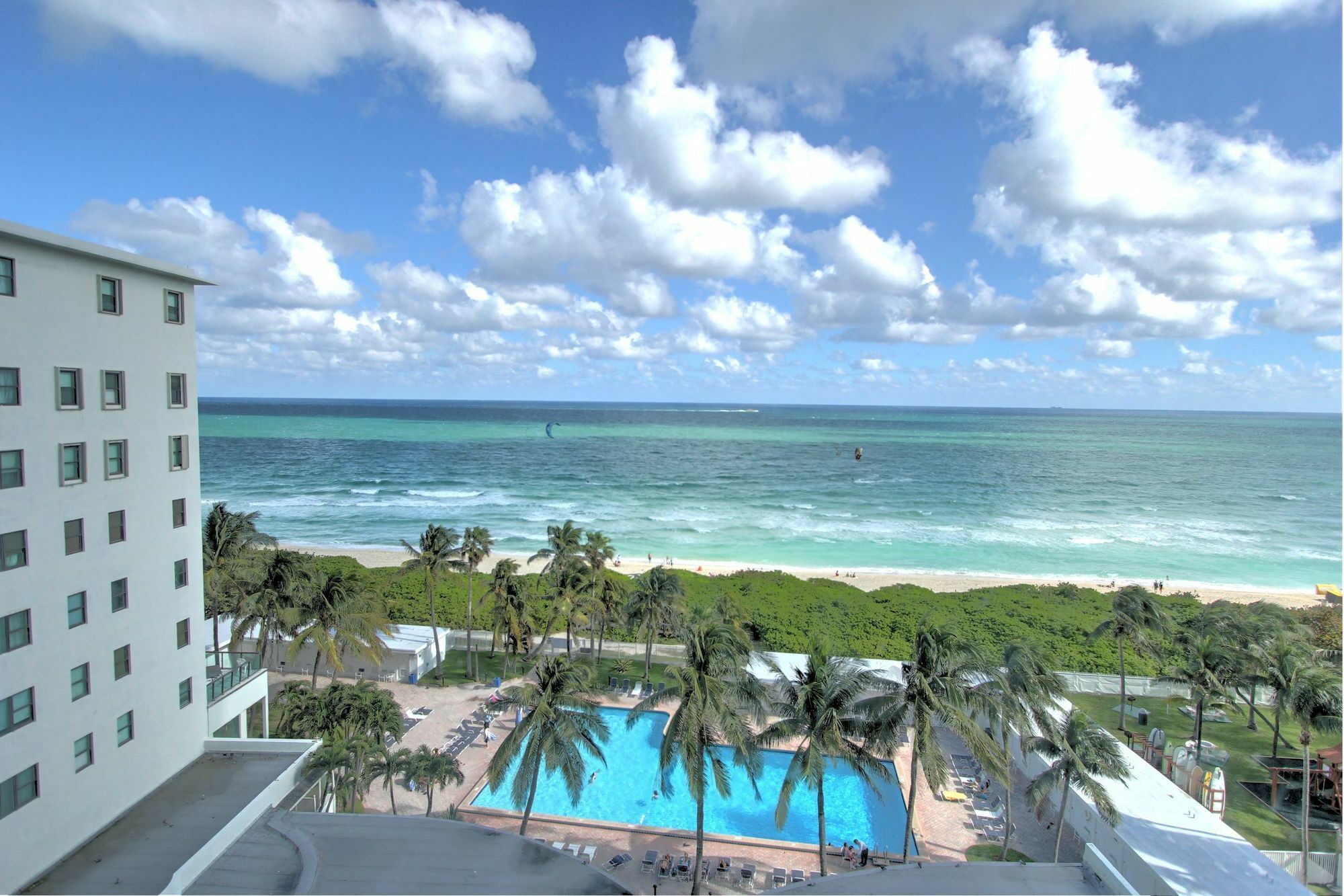 Private Apartments At The Casablanca Miami Beach Exterior foto